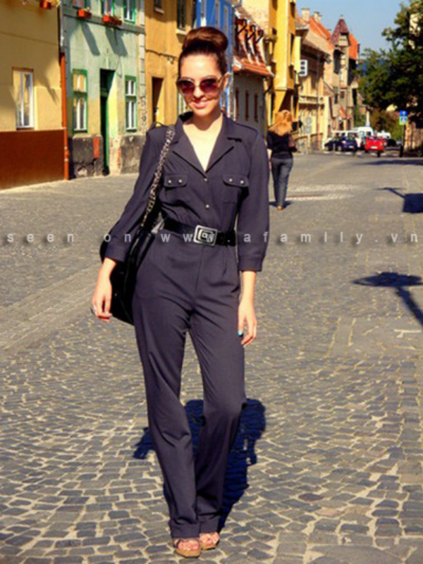 Ảnh của Lạ mà quen với vô vàn kiểu jumpsuit sành điệu
