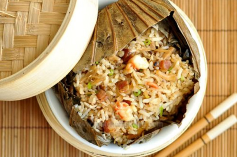 Ảnh của Cơm hải sản hấp lá sen cho phút giao mùa