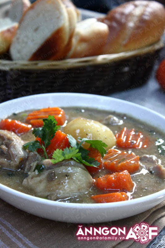 Ảnh của Thơm lừng gà nấu patê